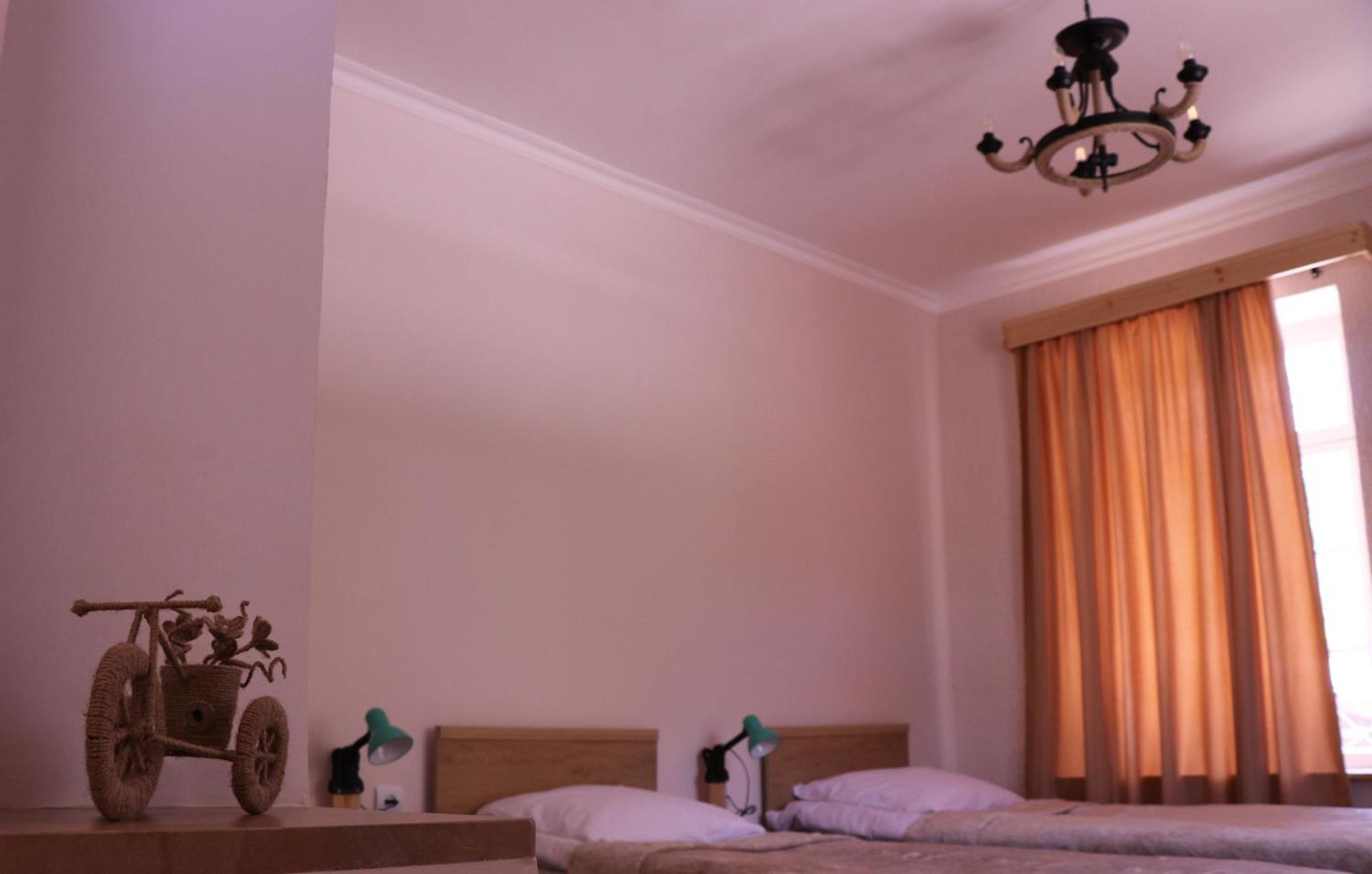 Legend Guest House Artabuynk ภายนอก รูปภาพ
